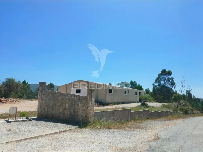 Armazém para Arrendamento em Minde Foto 5