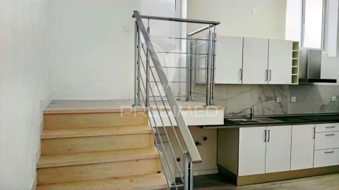 Loja para Venda em Alto do Seixalinho, Santo André e Verderena