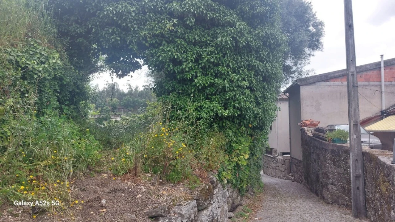 Moradia para Venda em Goães Foto 13