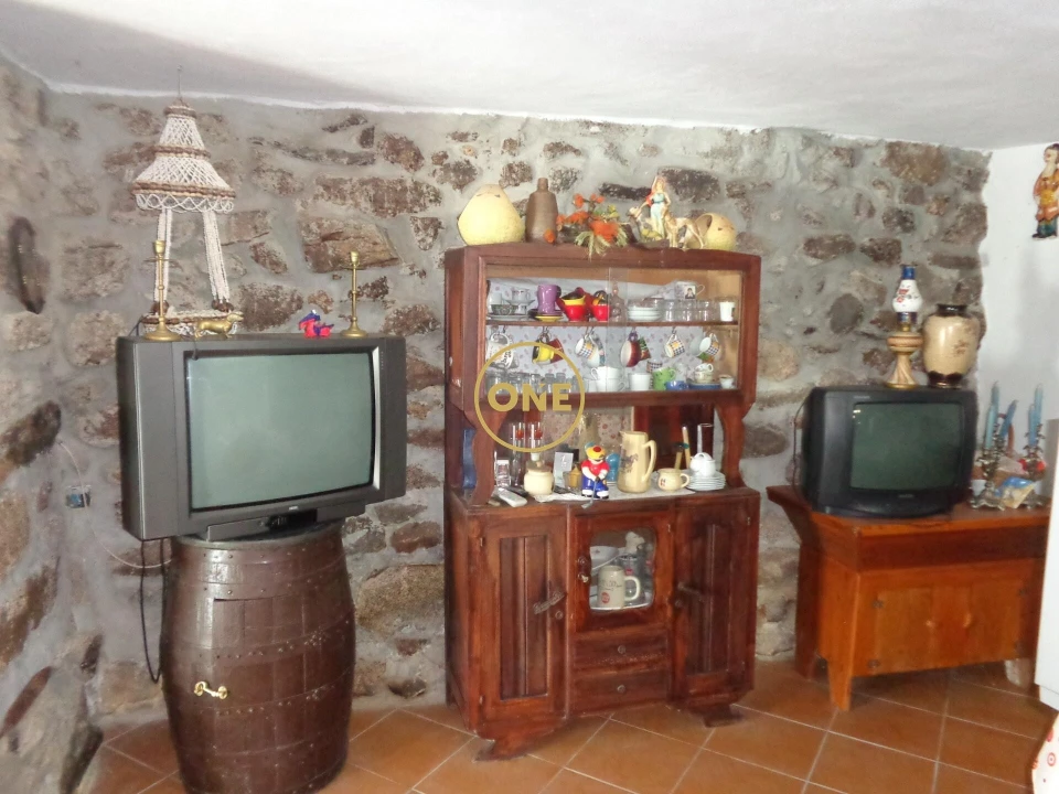 Moradia T3 para Venda em Negrões Foto 29