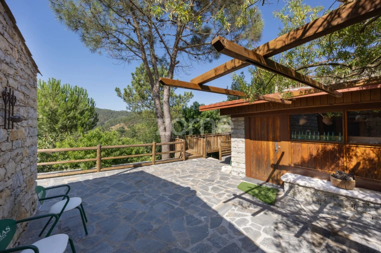 Quinta T4 para Venda em Nossa Senhora do Pranto Foto 37