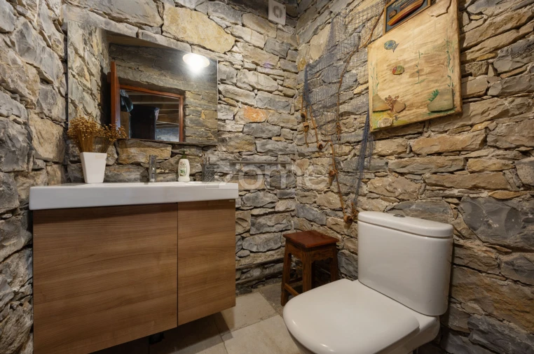 Quinta T4 para Venda em Nossa Senhora do Pranto Foto 34