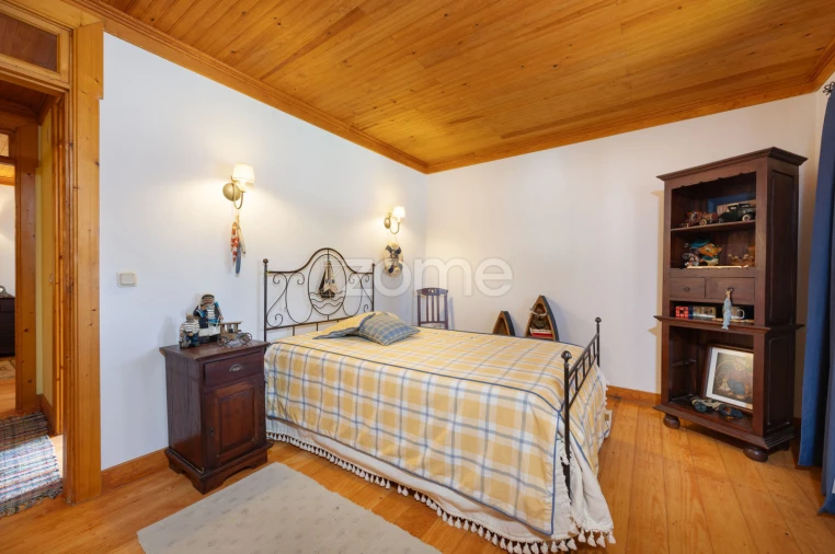 Quinta T4 para Venda em Nossa Senhora do Pranto Foto 18