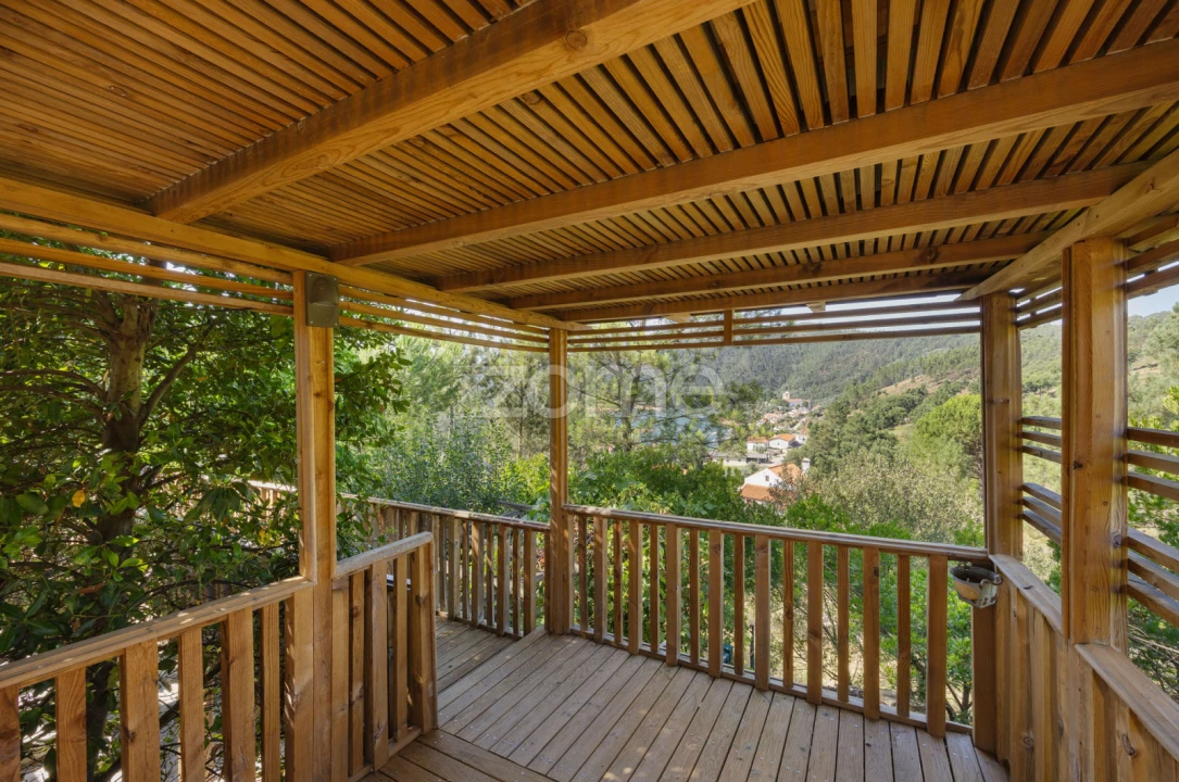 Quinta T4 para Venda em Nossa Senhora do Pranto Foto 28