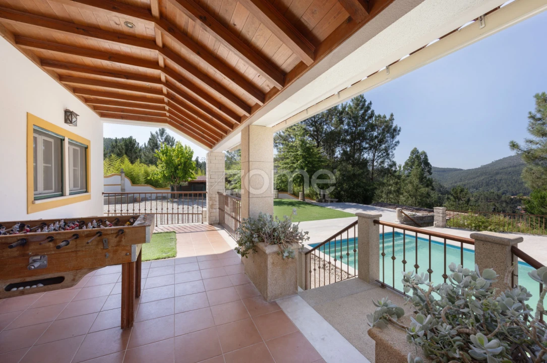 Quinta T4 para Venda em Nossa Senhora do Pranto Foto 29