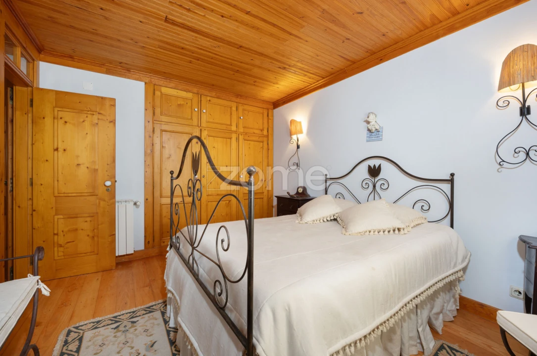 Quinta T4 para Venda em Nossa Senhora do Pranto Foto 19