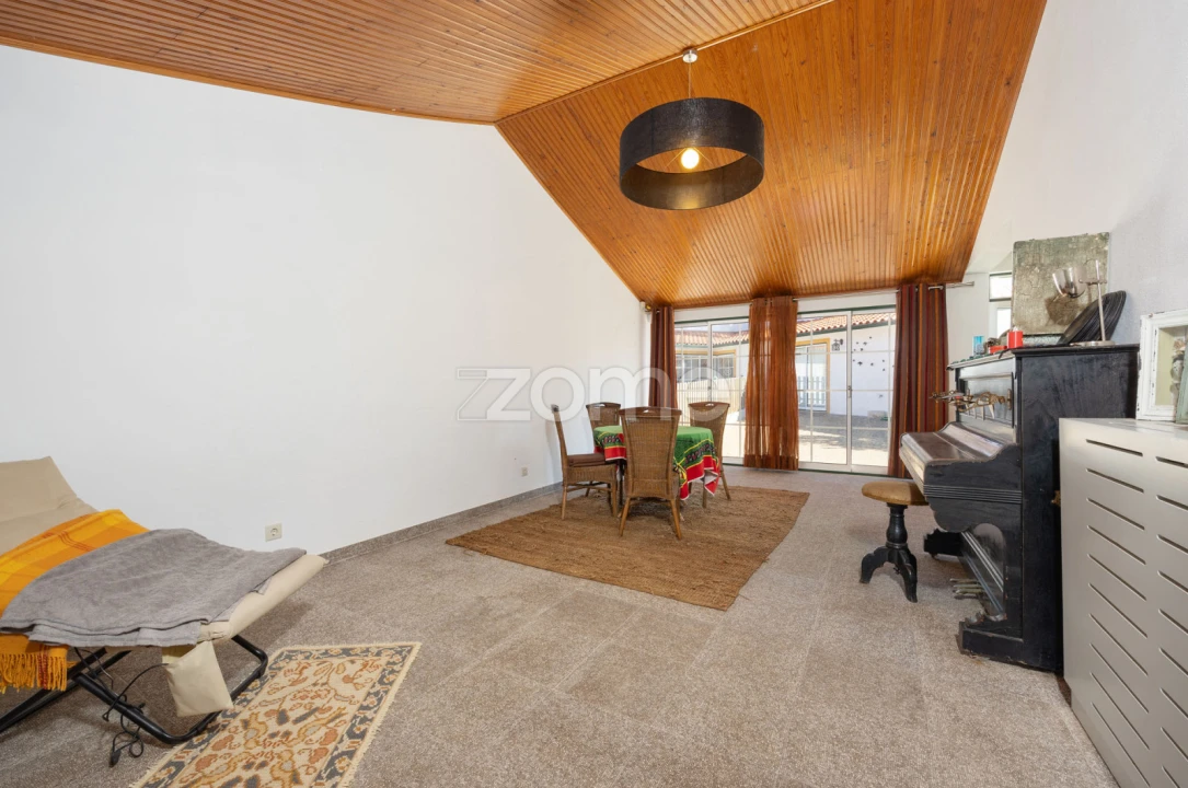 Quinta T4 para Venda em Nossa Senhora do Pranto Foto 7