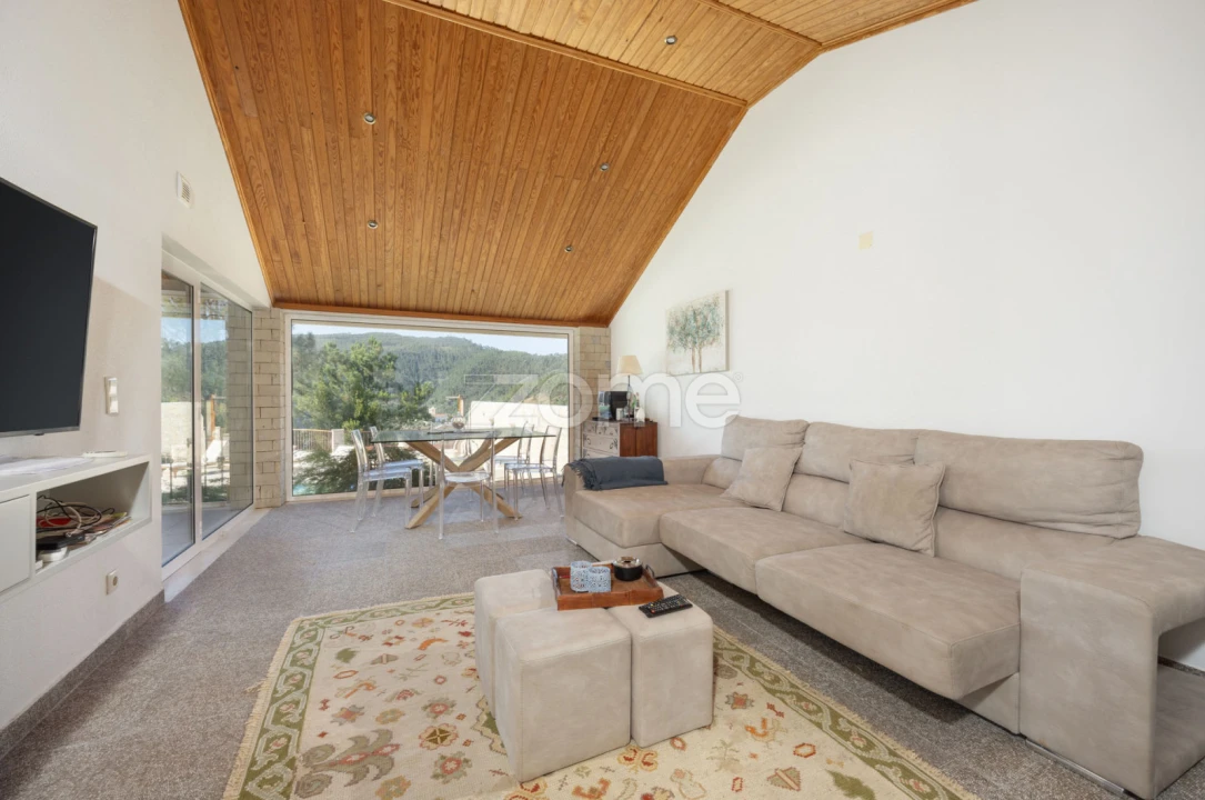 Quinta T4 para Venda em Nossa Senhora do Pranto Foto 6