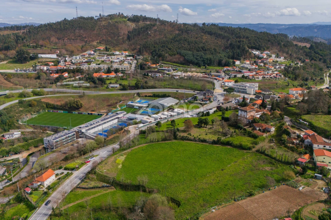 Terreno para Venda em Mesão Frio Foto 1