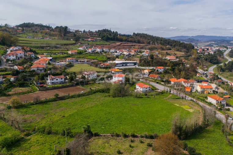 Terreno para Venda em Mesão Frio Foto 11