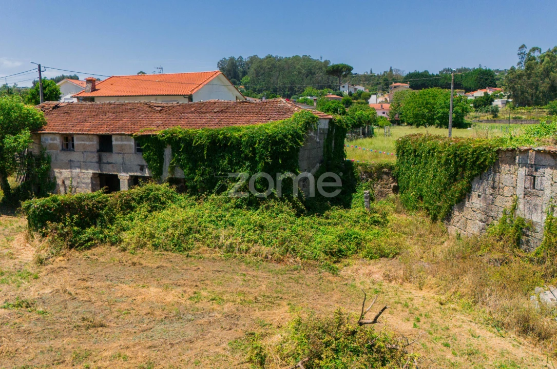 Moradia T7 para Venda em Vale (São Cosme), Telhado e Portela Foto 10