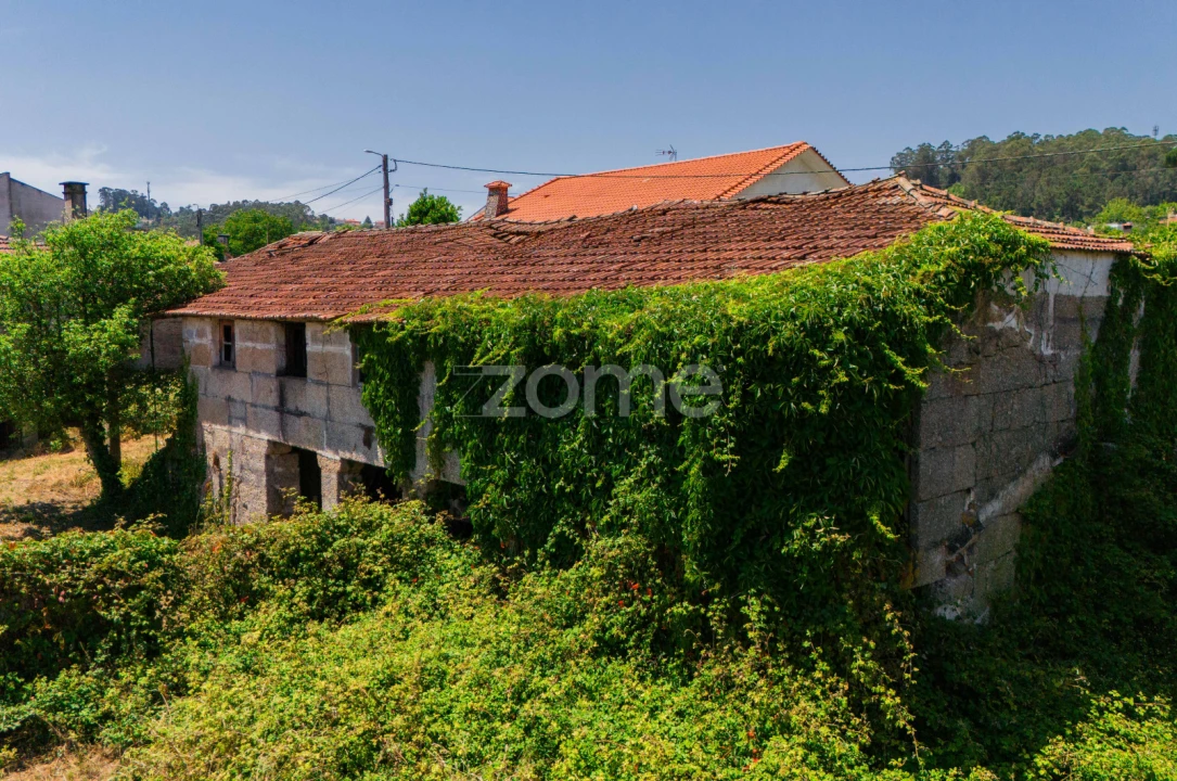 Moradia T7 para Venda em Vale (São Cosme), Telhado e Portela Foto 11
