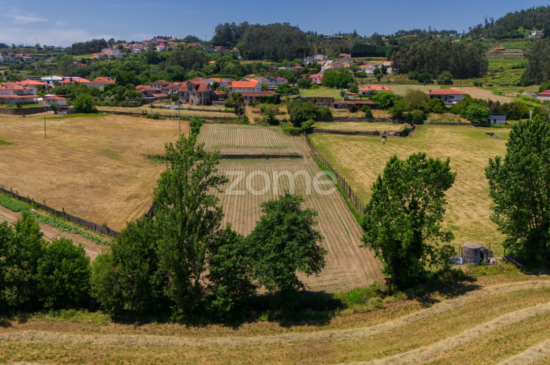 Moradia T7 para Venda em Vale (São Cosme), Telhado e Portela Foto 16