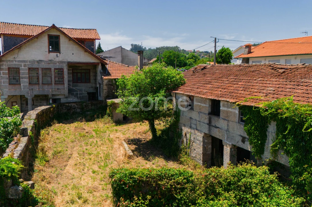 Moradia T7 para Venda em Vale (São Cosme), Telhado e Portela Foto 26