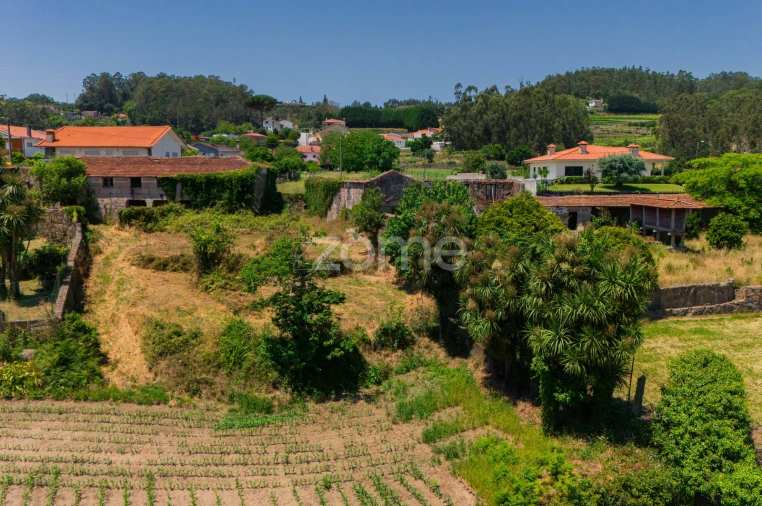 Moradia T7 para Venda em Vale (São Cosme), Telhado e Portela Foto 9