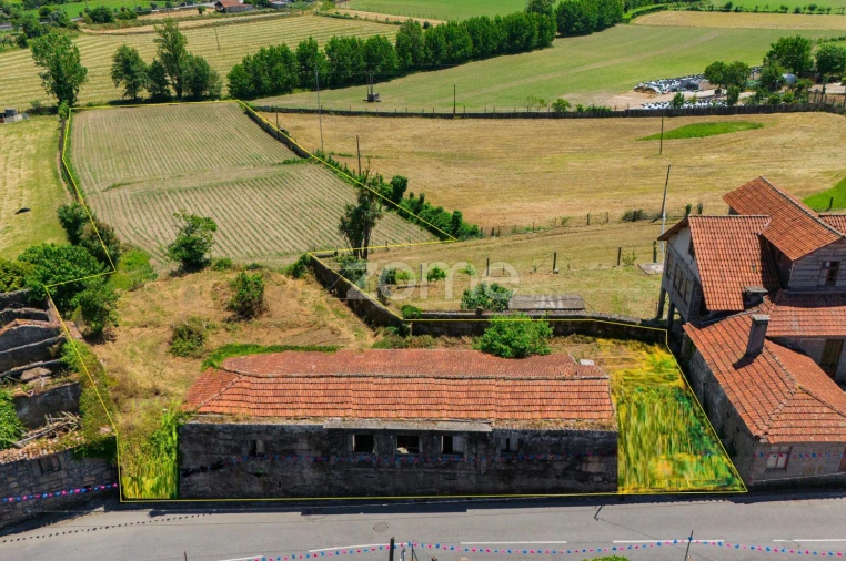 Moradia T7 para Venda em Vale (São Cosme), Telhado e Portela Foto 28
