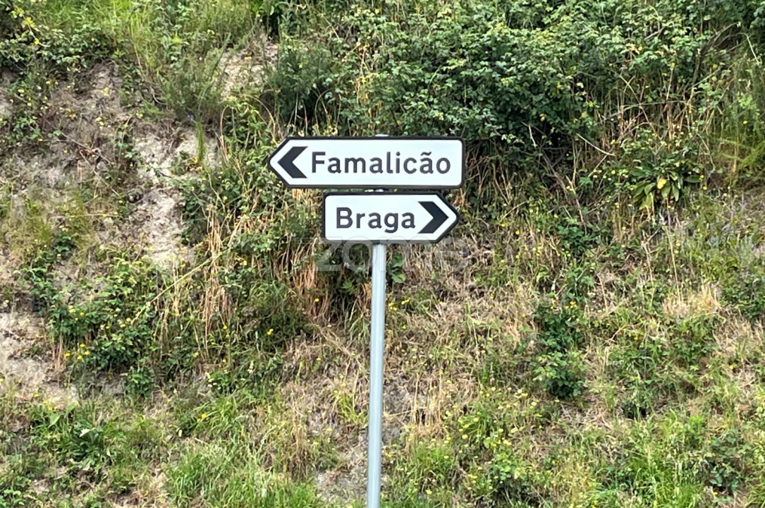 Moradia T7 para Venda em Vale (São Cosme), Telhado e Portela Foto 27