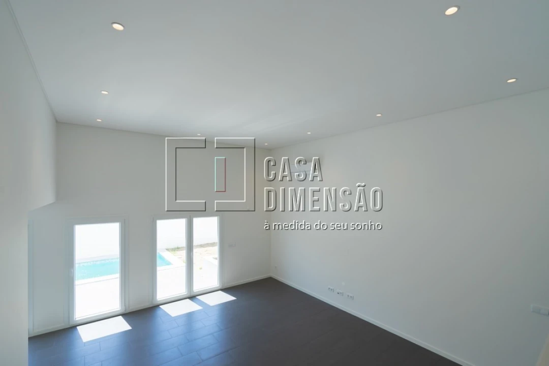 Moradia T3 para Venda em Laranjeiro e Feijó Foto 5