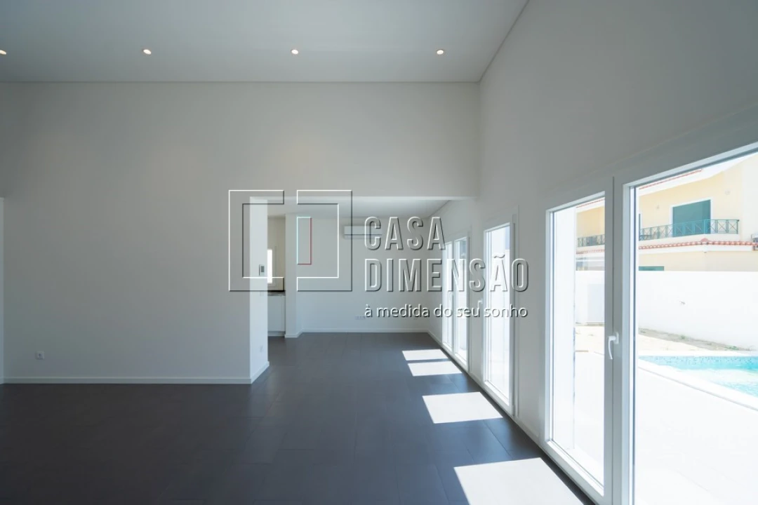 Moradia T3 para Venda em Laranjeiro e Feijó Foto 12