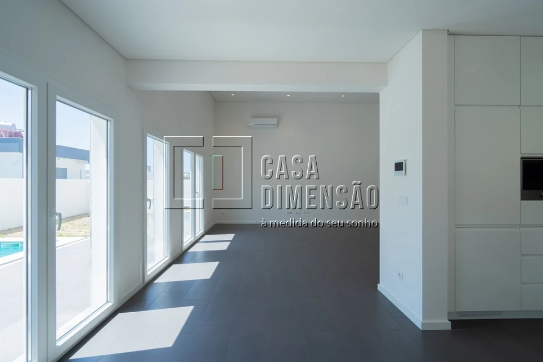 Moradia T3 para Venda em Laranjeiro e Feijó Foto 17