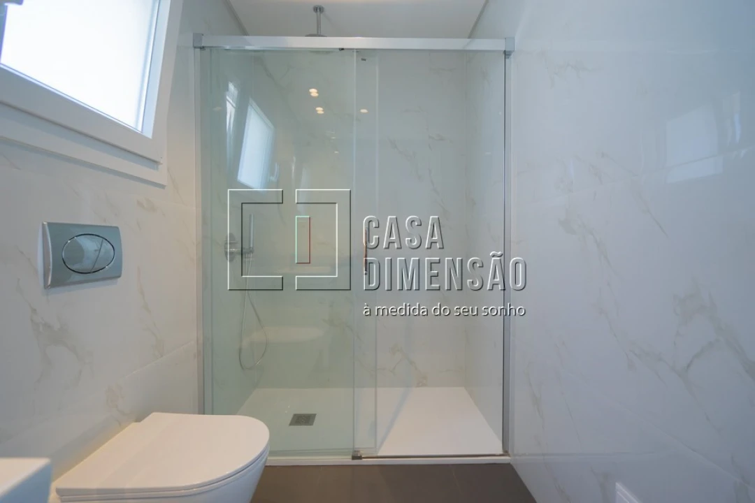 Moradia T3 para Venda em Laranjeiro e Feijó Foto 25