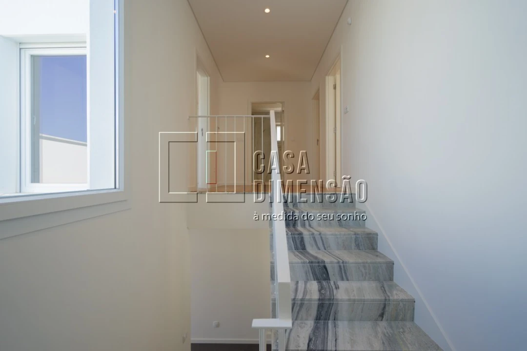 Moradia T3 para Venda em Laranjeiro e Feijó Foto 27