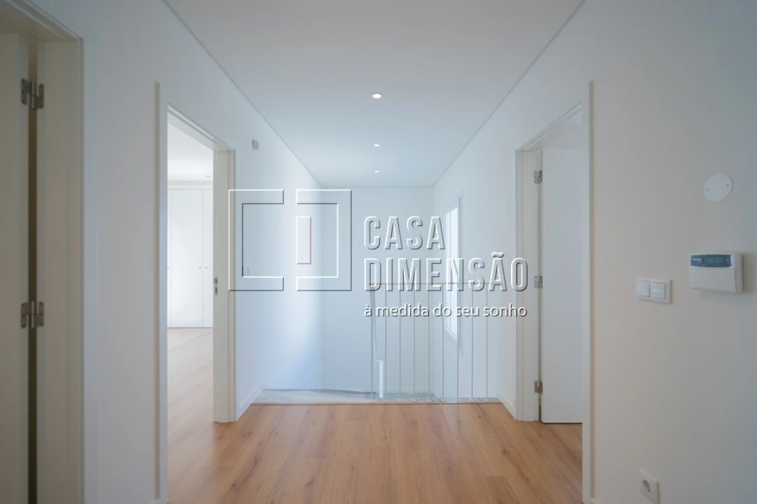 Moradia T3 para Venda em Laranjeiro e Feijó Foto 29