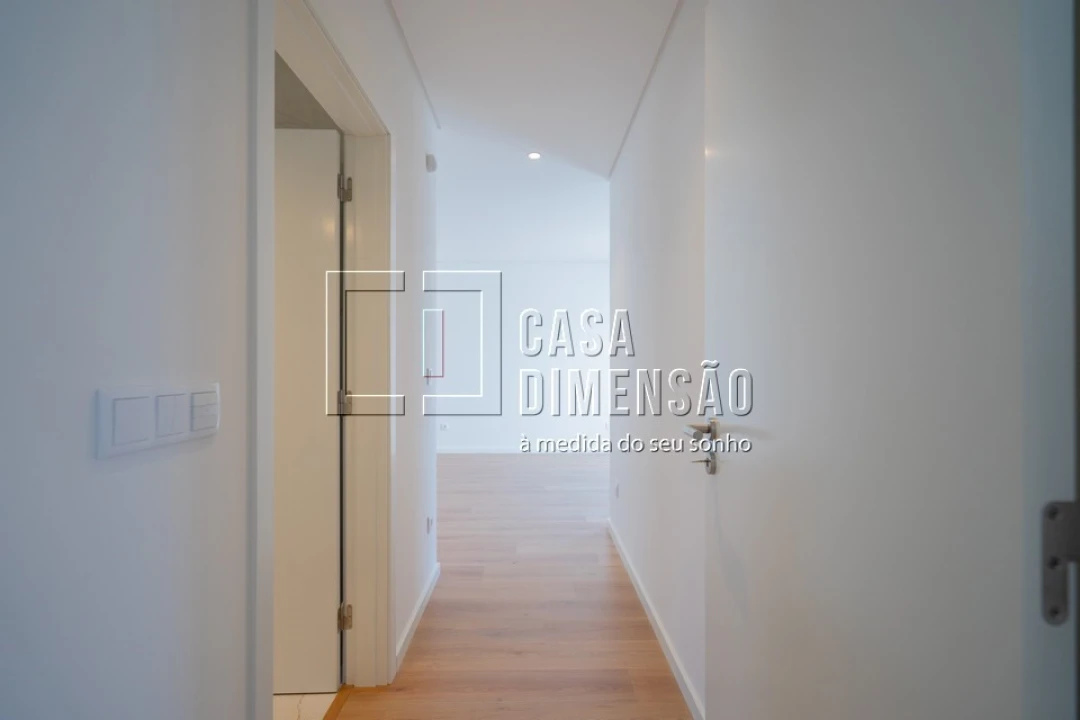 Moradia T3 para Venda em Laranjeiro e Feijó Foto 30