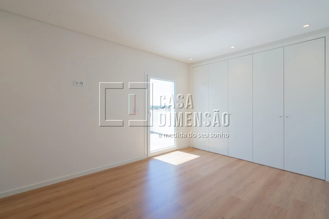 Moradia T3 para Venda em Laranjeiro e Feijó Foto 39