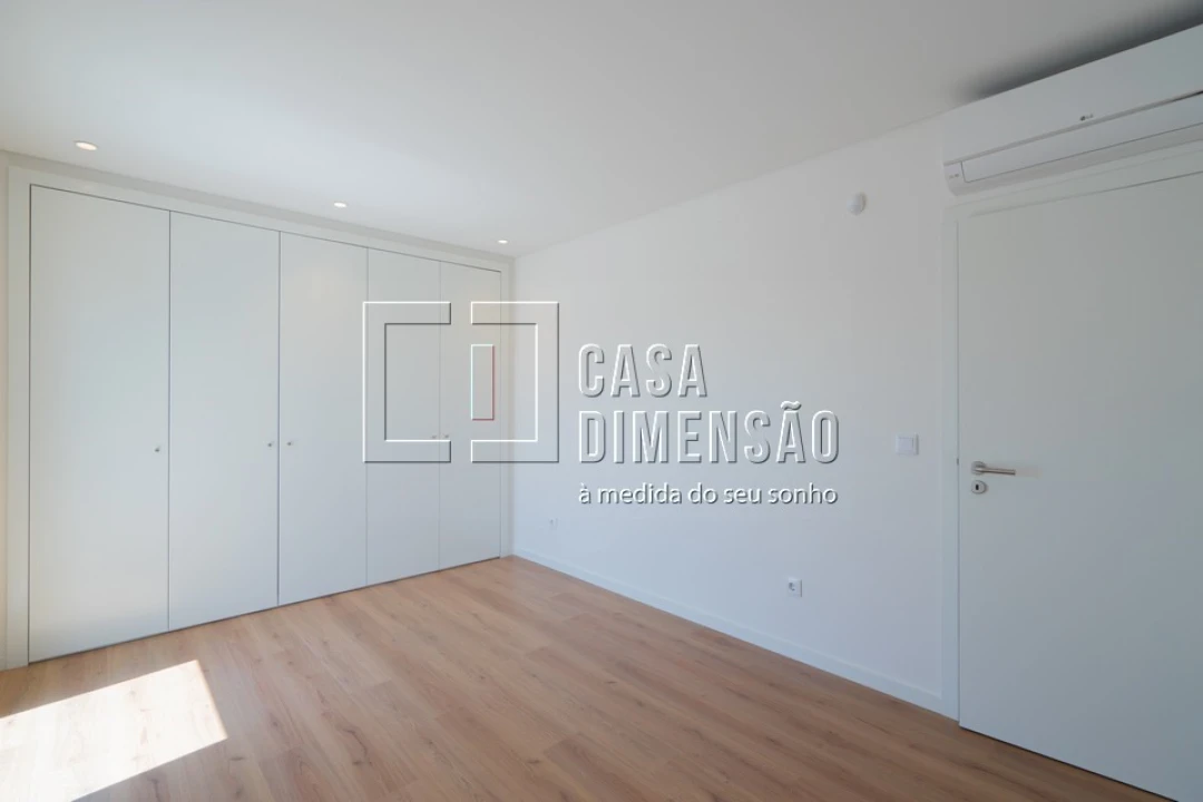 Moradia T3 para Venda em Laranjeiro e Feijó Foto 41