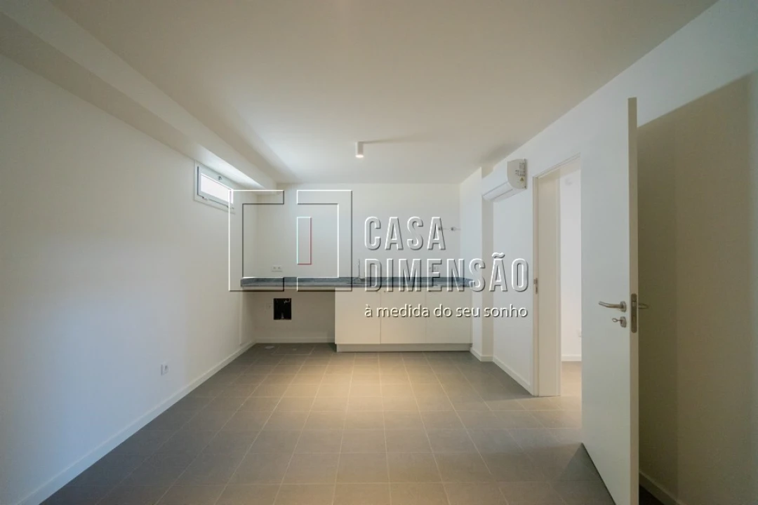 Moradia T3 para Venda em Laranjeiro e Feijó Foto 57