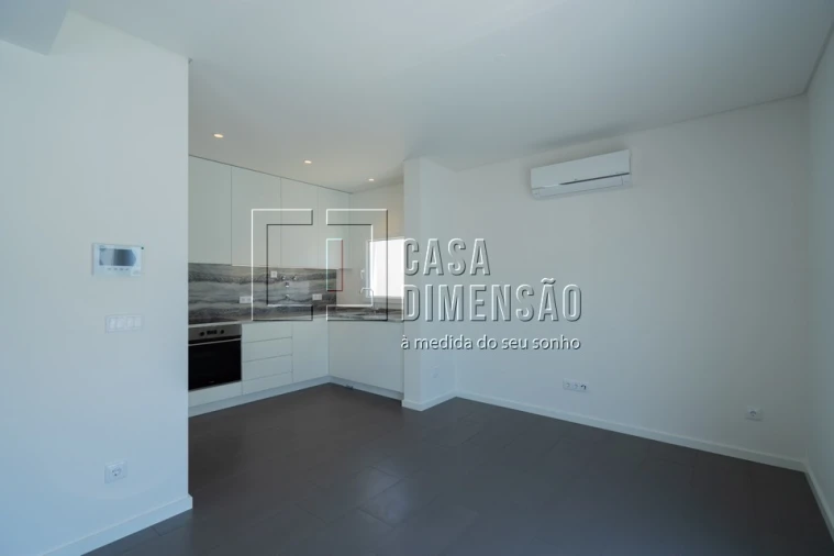 Moradia T3 para Venda em Laranjeiro e Feijó Foto 16