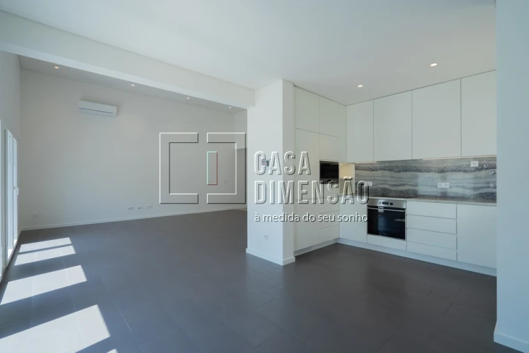 Moradia T3 para Venda em Laranjeiro e Feijó Foto 18