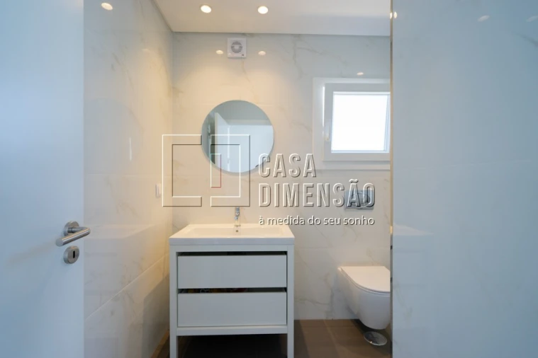 Moradia T3 para Venda em Laranjeiro e Feijó Foto 23