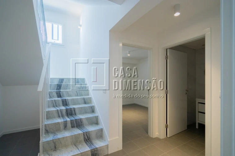 Moradia T3 para Venda em Laranjeiro e Feijó Foto 55