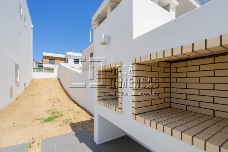 Moradia T3 para Venda em Laranjeiro e Feijó Foto 72