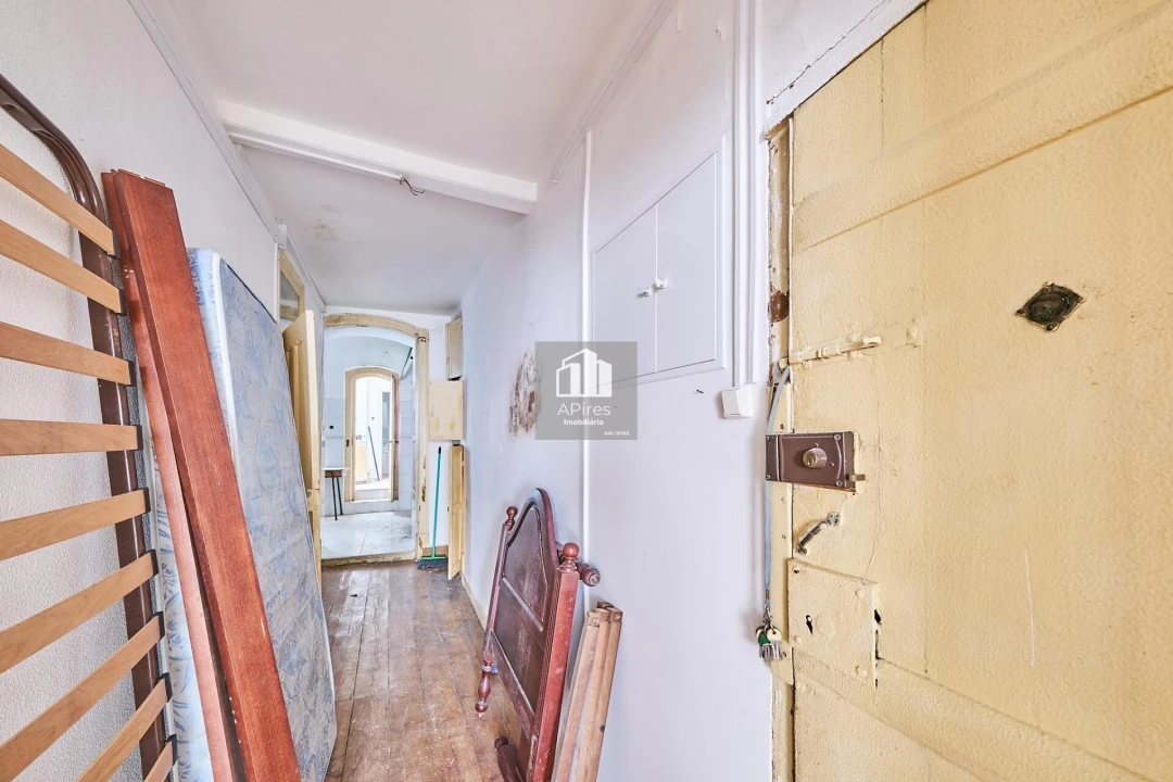 Prédio para Venda em Almada, Cova da Piedade, Pragal e Cacilhas Foto 8