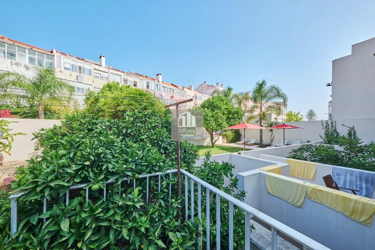 Prédio para Venda em Almada, Cova da Piedade, Pragal e Cacilhas Foto 23