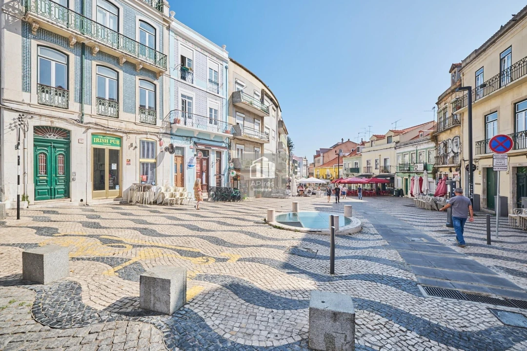 Prédio para Venda em Almada, Cova da Piedade, Pragal e Cacilhas Foto 1