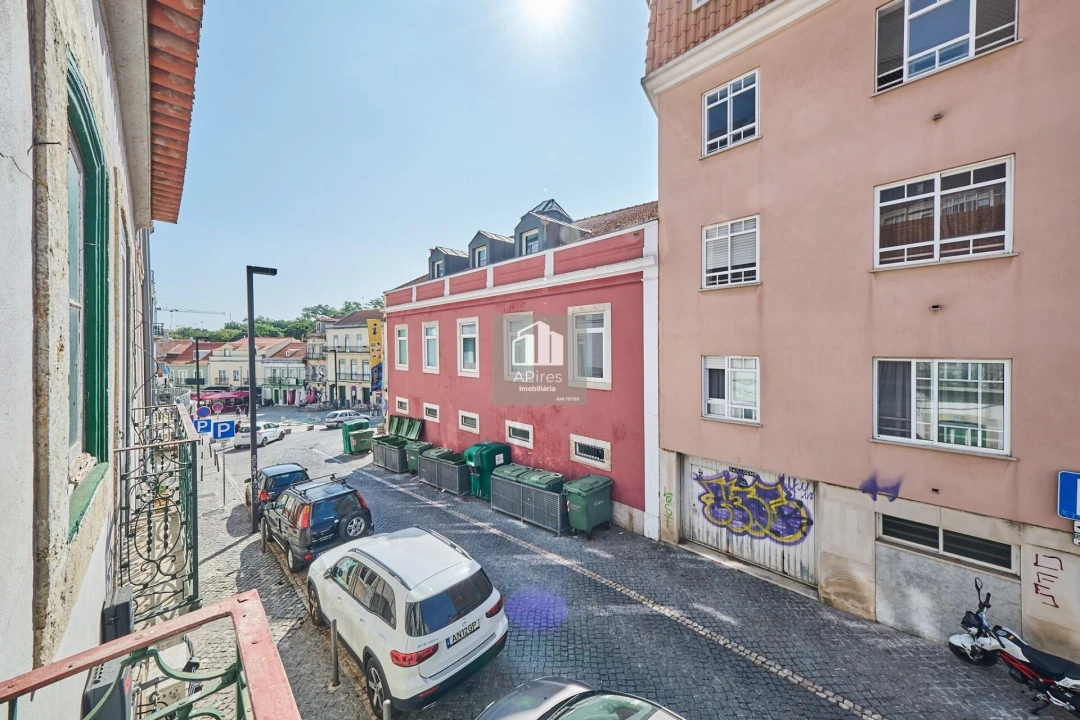 Prédio para Venda em Almada, Cova da Piedade, Pragal e Cacilhas Foto 3