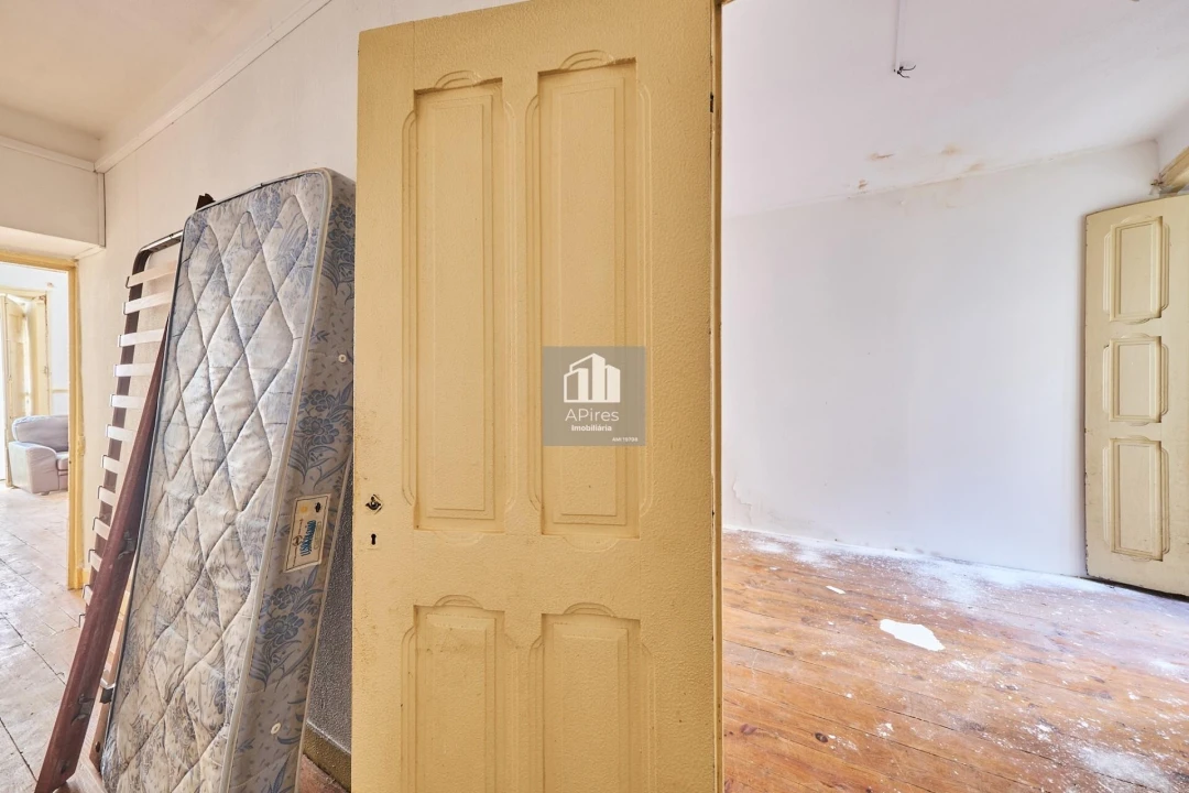 Prédio para Venda em Almada, Cova da Piedade, Pragal e Cacilhas Foto 9