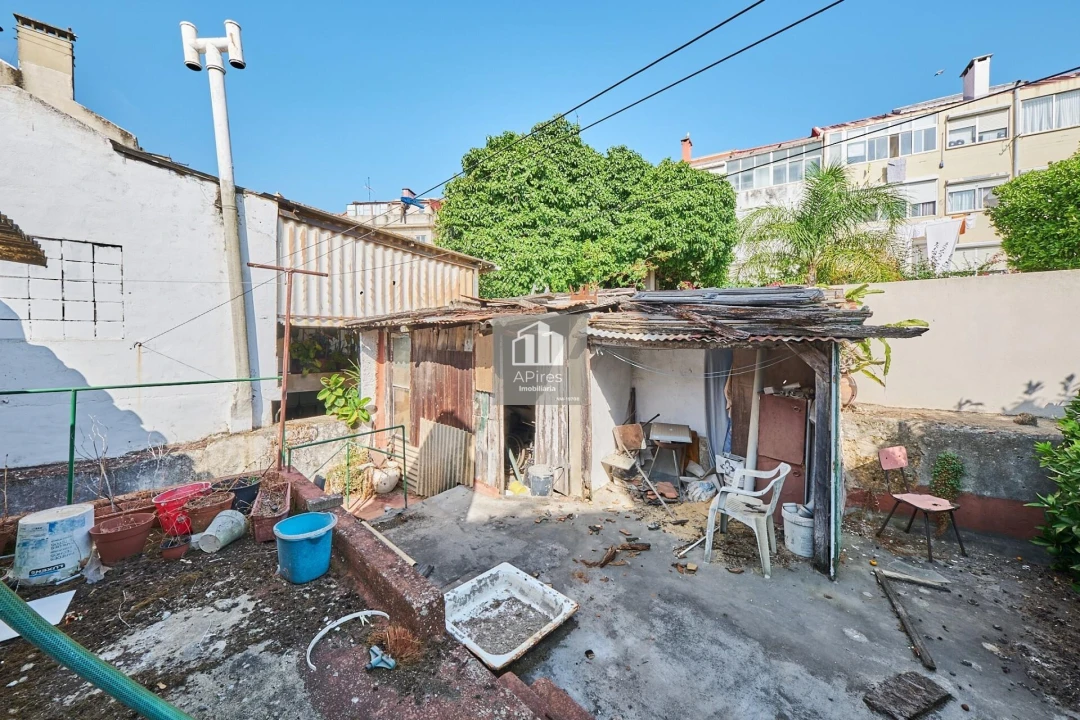 Prédio para Venda em Almada, Cova da Piedade, Pragal e Cacilhas Foto 24