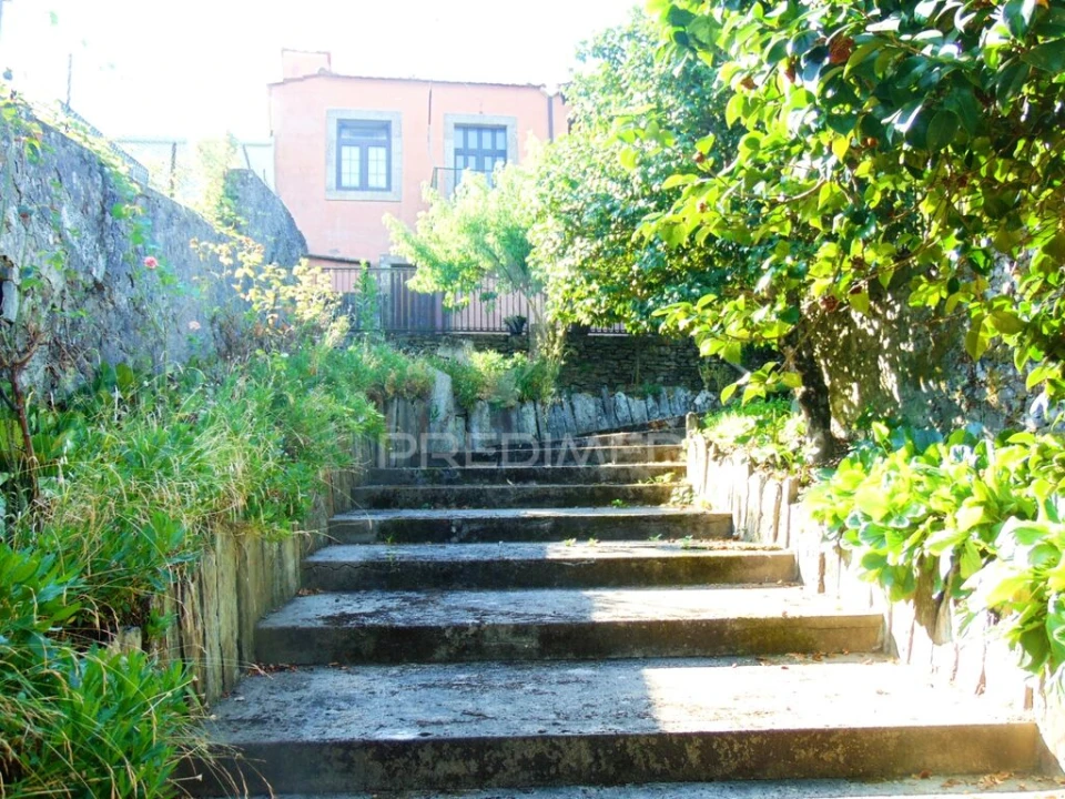 Moradia T9 para Venda em Poiares e Canelas Foto 2