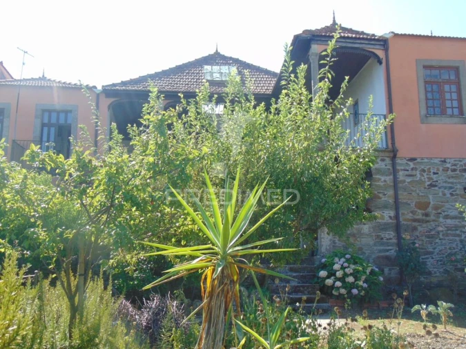 Moradia T9 para Venda em Poiares e Canelas Foto 6