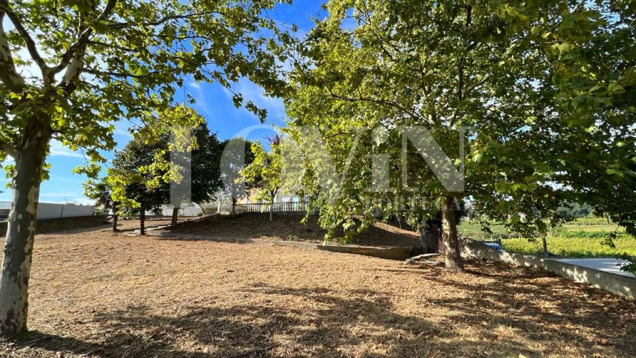 Moradia T9 para Venda em Macieira da Lixa e Caramos Foto 8