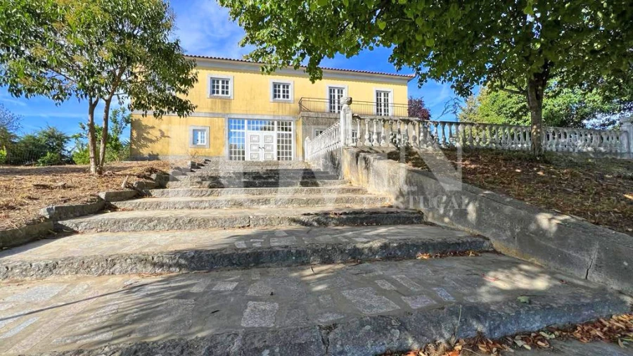 Moradia T9 para Venda em Macieira da Lixa e Caramos Foto 1