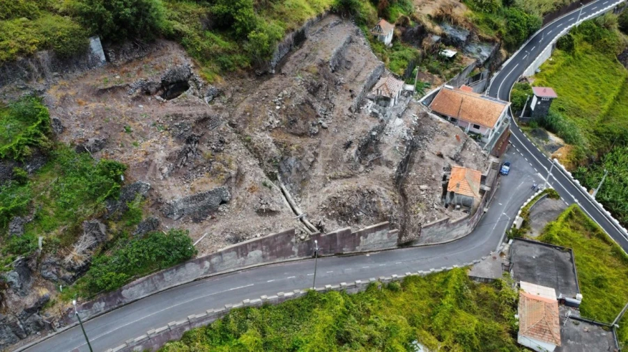 Terreno para Venda em Campanario Foto 15