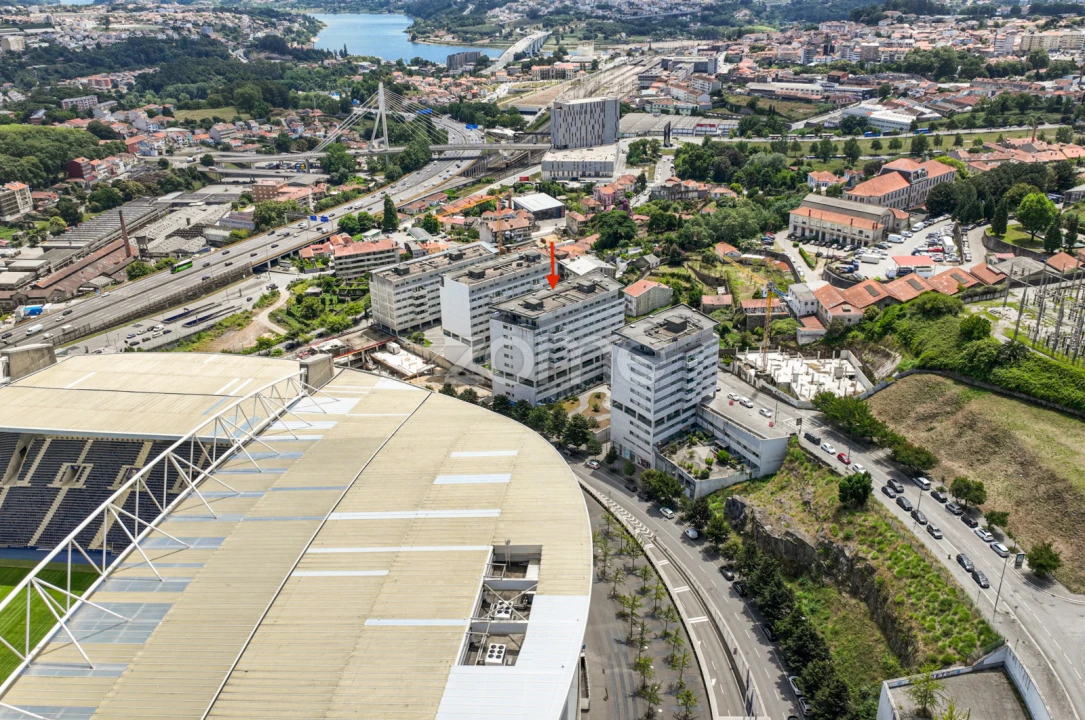 Apartamento T2 para Venda em Campanhã Foto 4
