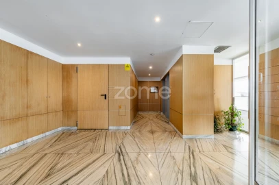 Apartamento T2 para Venda em Campanhã
