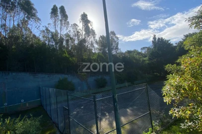 Moradia T8 para Venda em Queluz e Belas